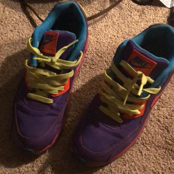 Air Maxes Size 6.5 - Picture 1 of 7
